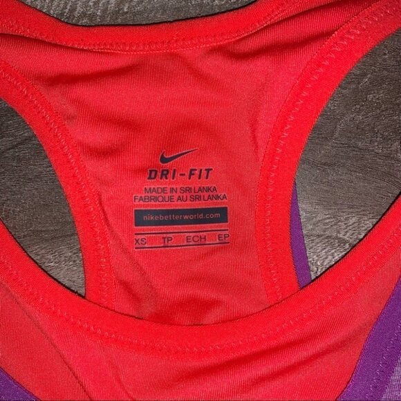 Nike Pro Tank Top Size Extra Small XS Red Purple Loose Training Inside 2-In-1 - Picture 7 of 10